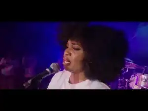 Video: Deborah DWorshipper – You Are Worthy [Live]
